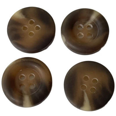 17L beżowy kolor z obręczą Faux Horn Button ODM do kurtki swetrowej